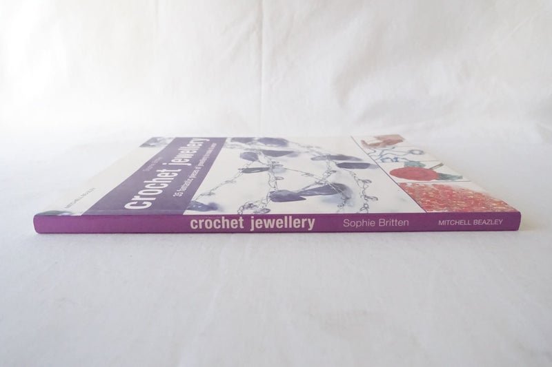 Crochet Jewellery: 35 Fantastic Pieces of Jewellery to Make & Wear (SKU BK47 Carousel 2