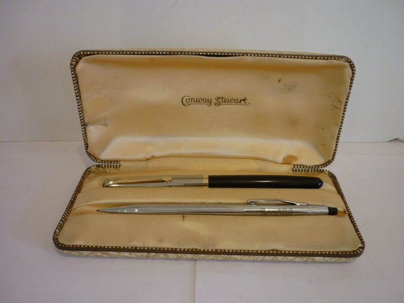 CONWAY STEWART 14CT NIB FOUNTAIN PEN + PROP PENCIL. Carousel 2