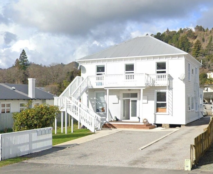 Image 1 of 8
