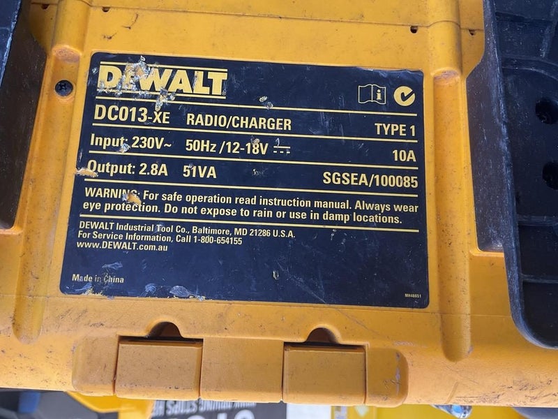 DeWalt Radio Carousel 5