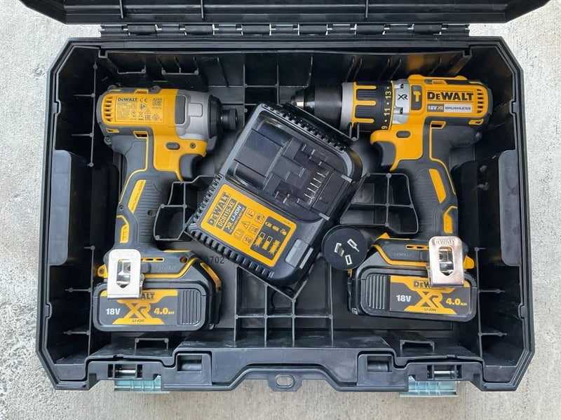 2 Piece 18v XR Brushless DeWalt Drill & Impact Driver Carousel 2