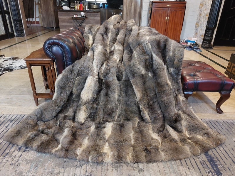 New KING Blanket Natural Grey Real NZ Possum Full Fur Throw - No Reserve! -B6522 Carousel 1