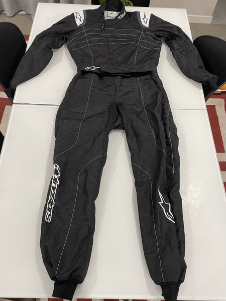 Karting Helmet-Suit-Rib Protector-Gloves Carousel 1