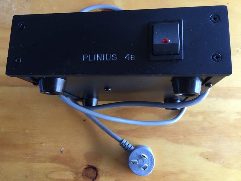 Plinius Amplifier 3100 Pre amp2.4 Power supply4B . Carousel 2