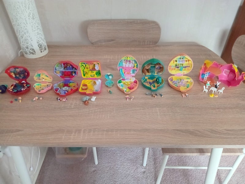 polly pockets Carousel 1