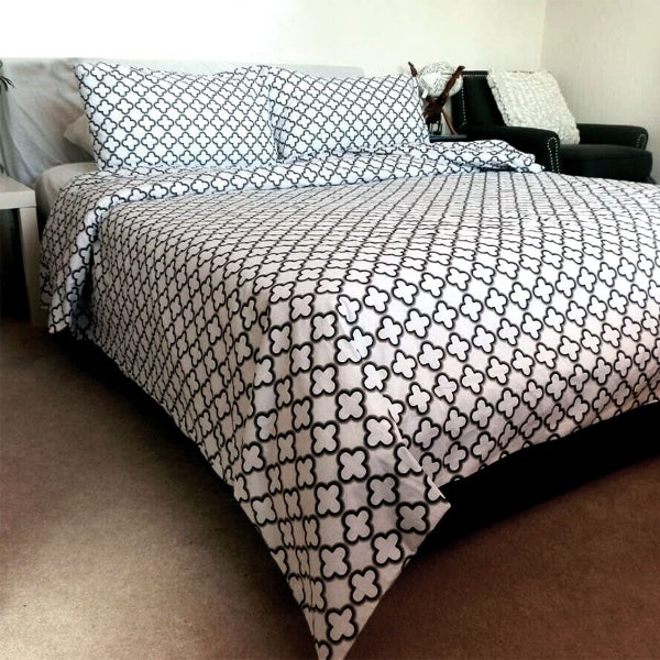 Assorted Mia White 100% Cotton Quilt Cover Set Queen Carousel 2