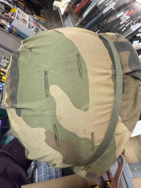 Military helmet Carousel 1