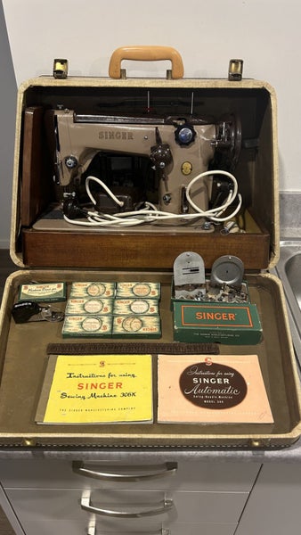 Singer 306 Sewing Machine and accessories Carousel 1