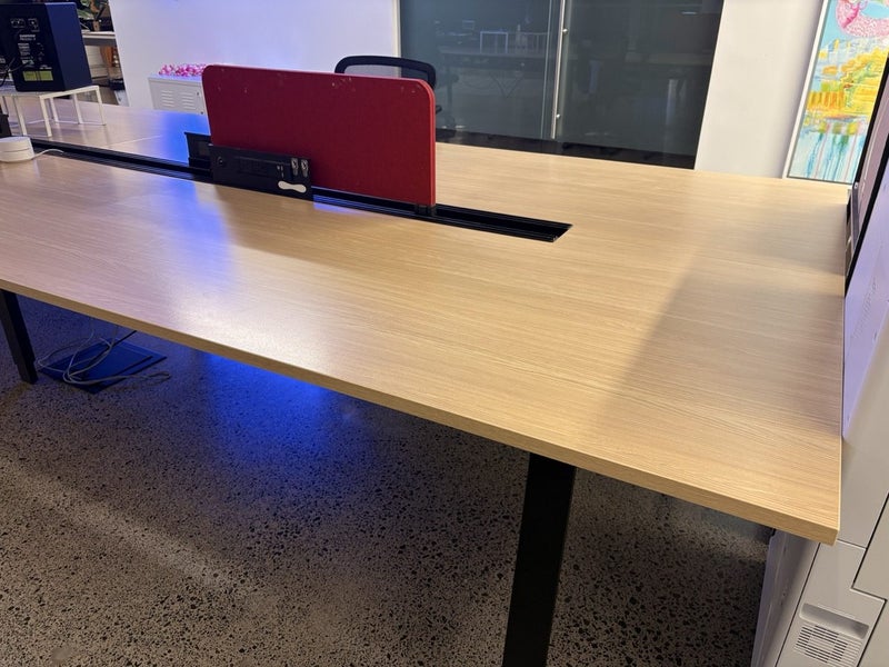 Office Desk 6 seater !!!!! BARGAIN !!!!!!63616210353411112