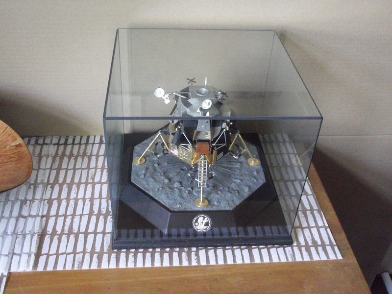 FRANKLIN MINT Apollo XI Lunar Module – WGTON PICKUP or deliver? (RARE) + Case Carousel 20