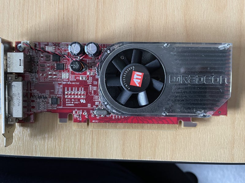 ATI AMD Radeon HD7470 1GB DDR3 PCI Express x16 Desktop Video Card Carousel 1