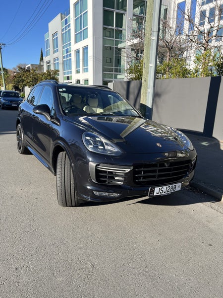 2016 Porsche Cayenne Gts63612539893378110