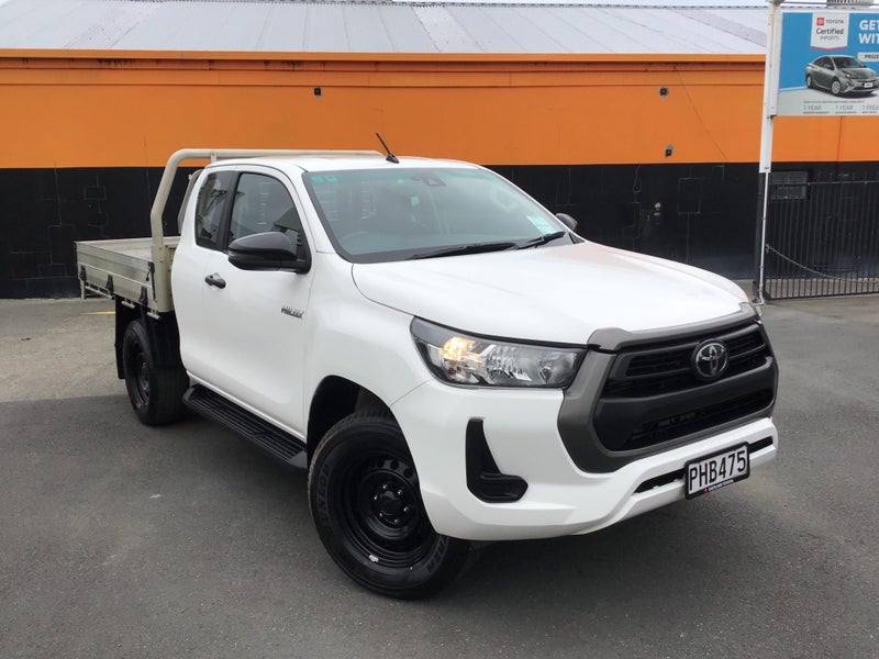 2022 Toyota Hilux SR 2.8DT 6AT 4WD Extra Cab -...63612539947650110