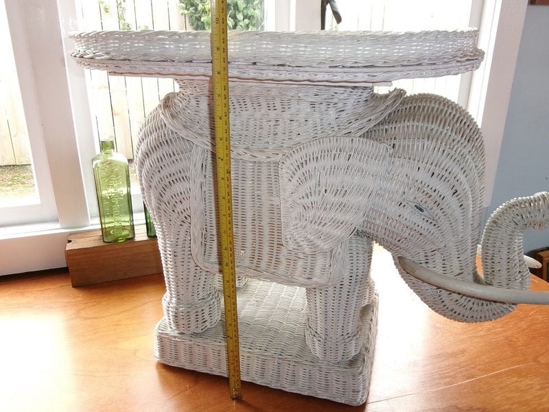 WHITE WICKER-WORK ELEPHANT SIDE-TABLE Carousel 7