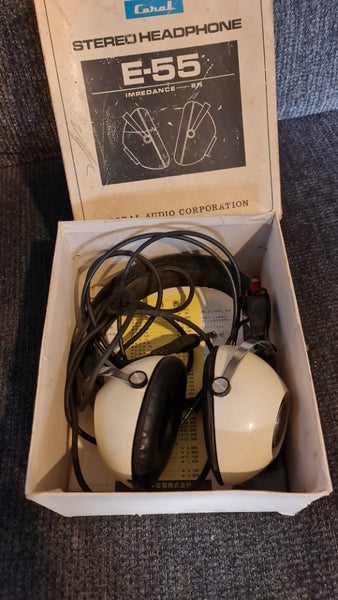 Coral E-55 stereo Headphones Carousel 3