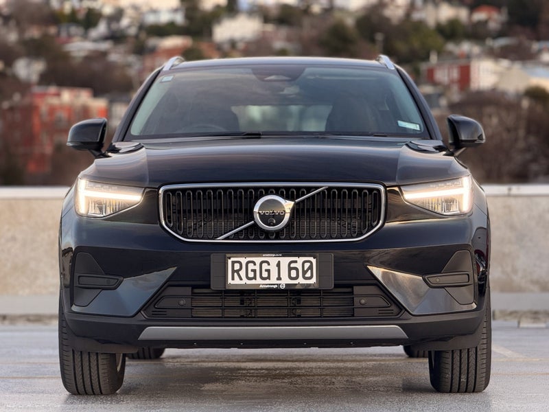 2025 Volvo XC40 B4 Plus63612540149633114