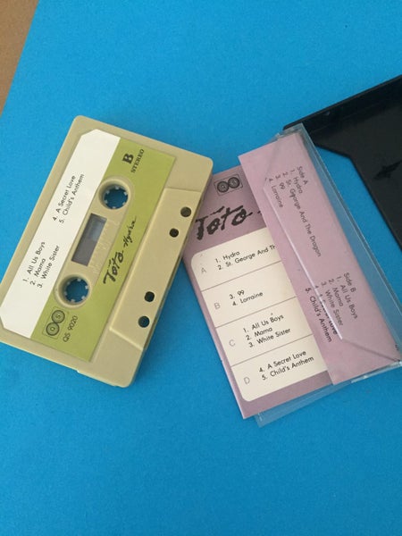 Toto: Hydra (Cassette) Carousel 3