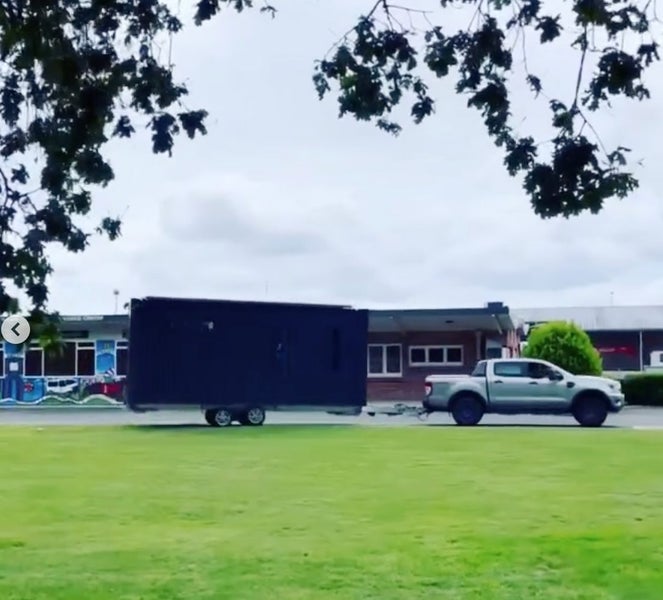 Fully Built Mobile Home / Office – Towing capacity 3.5 tonne Carousel 10