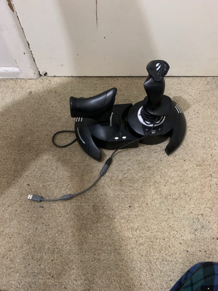 Hotas 1 thrust master controller PC/XBOX Carousel 1