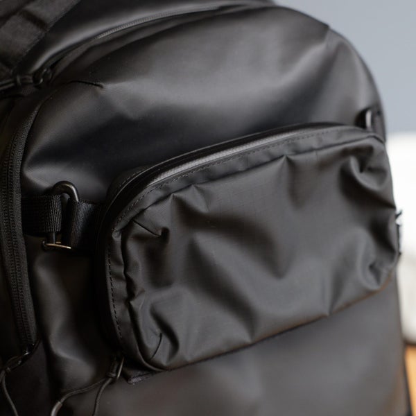 WANDRD STRATUS 18L Everyday Camera Backpack (Black) + Tech Bag (Black 1L)63831823917699112