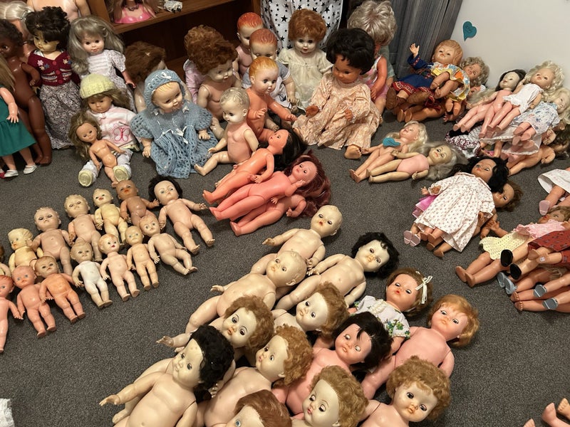 Huge Doll Collection - must take all (400+ dolls) Carousel 2