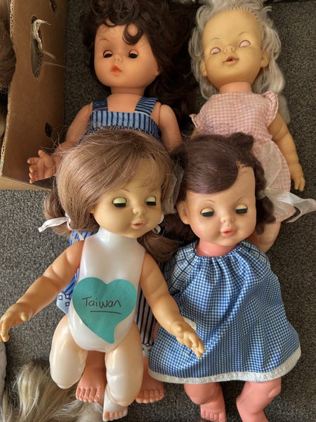 Huge Doll Collection - must take all (400+ dolls) Carousel 20