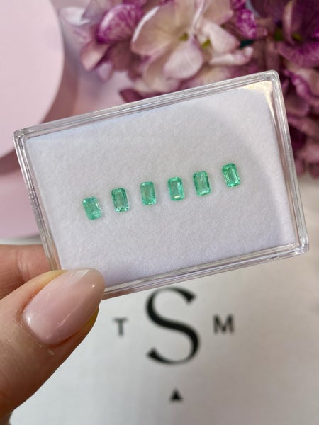 $1 RES ~ $3963 Buy Now * 1.77ct Colombian Emerald Layout Carousel 1