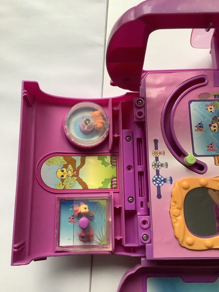 Polly pocket 2000’s Carousel 1