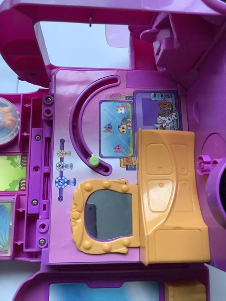 Polly pocket 2000’s Carousel 2