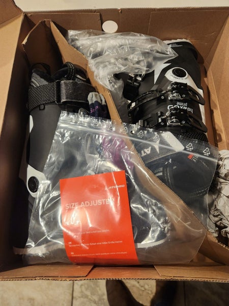 New Ski boots63614243644546112