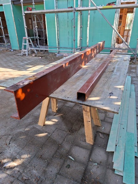 C- beam and post Carousel 1