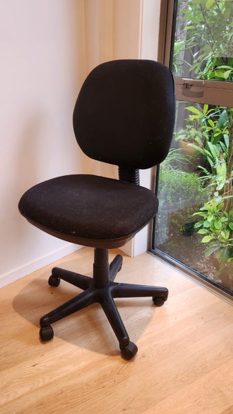 Black Adjustable Office Chair Carousel 1