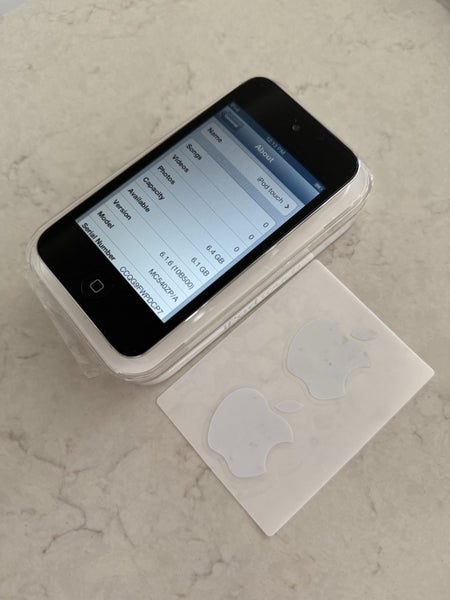 iPod touch 8GB as-new condition! Carousel 2
