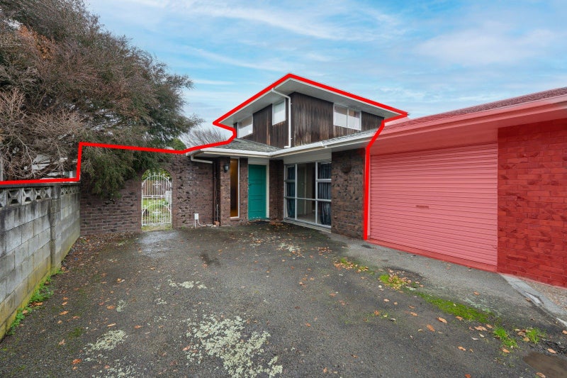 Image 1 of 20