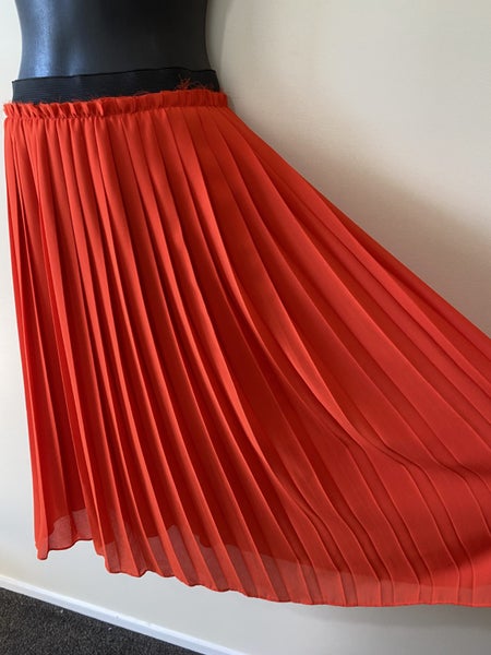 YMC Red Pleated Midi Skirt Elastic Waist Size S64433126892418112