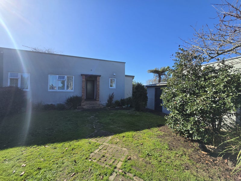Image 1 of 18