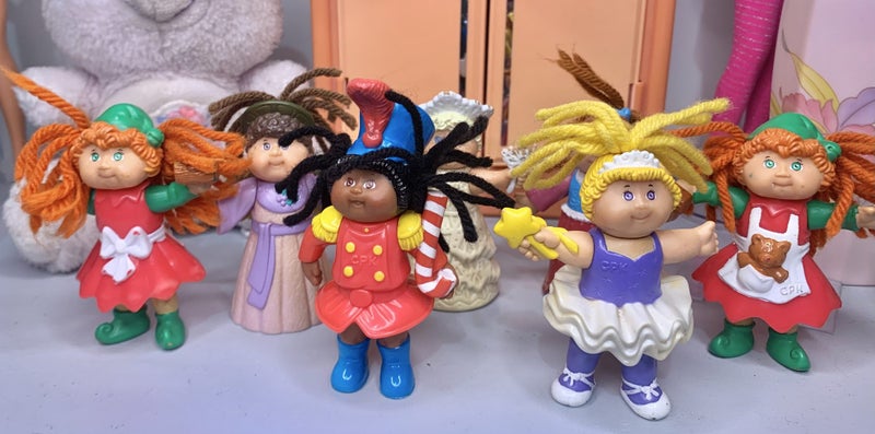 Cabbage Patch Kids Vintage figurines x 7 Carousel 1