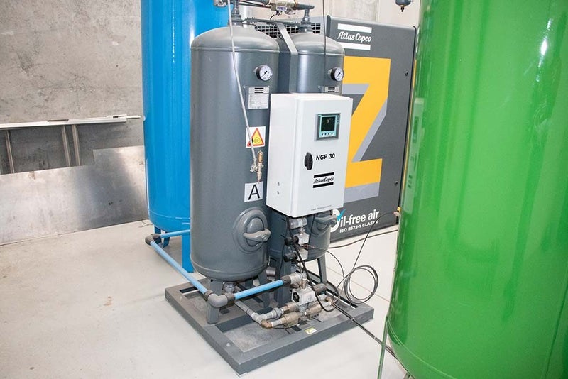 Atlas Copco Compressor System + 2x Receiver Tanks – Mint Condition Carousel 1
