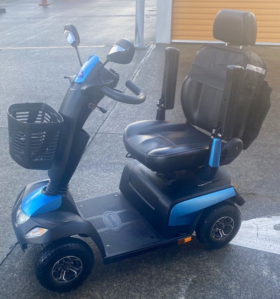 Invacare Pegasus Metro Mobility Scooter Carousel 8