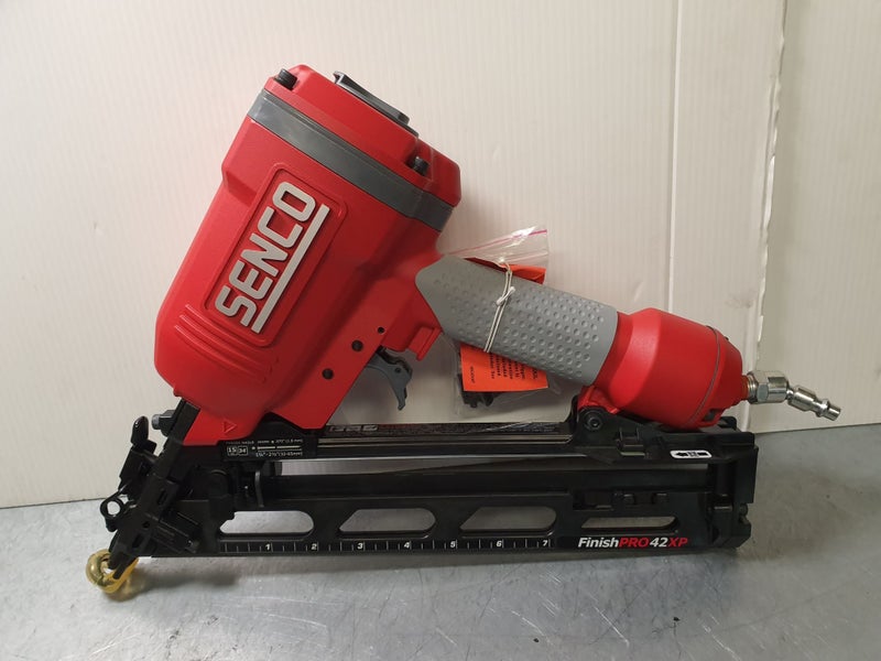 Senco Finising Gun FINISHPRO42XP Carousel 1