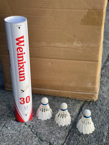 12 Pcs White Feather Badminton Sport Shuttlecocks Durable Training Ball Carousel 1