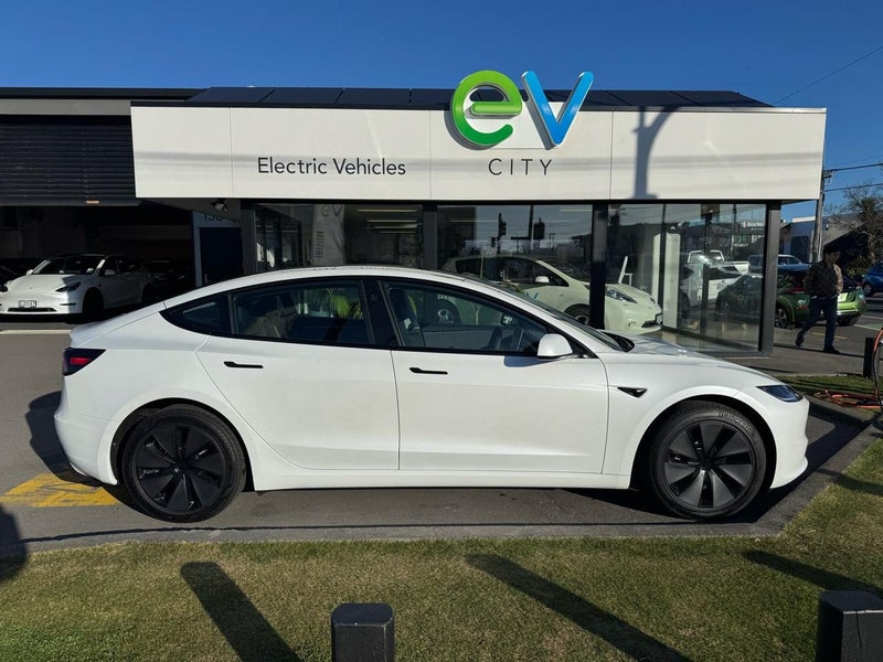 2024 Tesla Model 3 Standard Range Plus63740783216385114