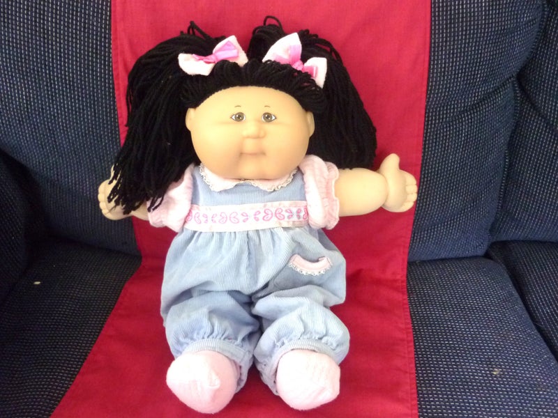 Cabbage Patch doll with genuine clothes Carousel 2