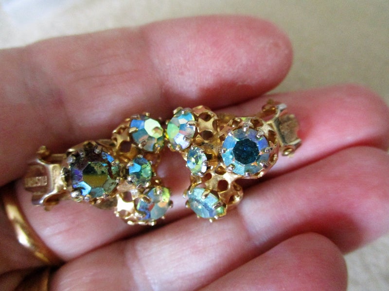 Vintage AUSTRIAN crystal Aurora Borealis earrings – Carousel 2