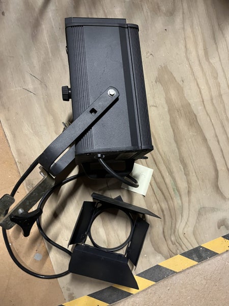 STAGE LIGHTS - spotlights with barn door Carousel 12