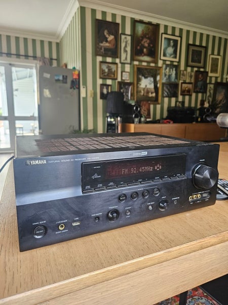 Yamaha av receiver RX-V2065 Carousel 1