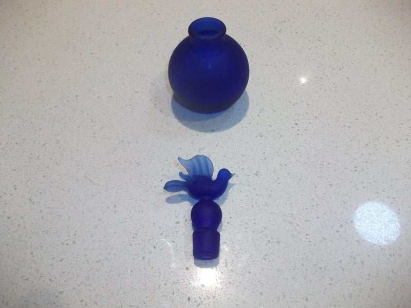 COLBALT BLUE PERFUME BOTTLE EARLY? Carousel 2