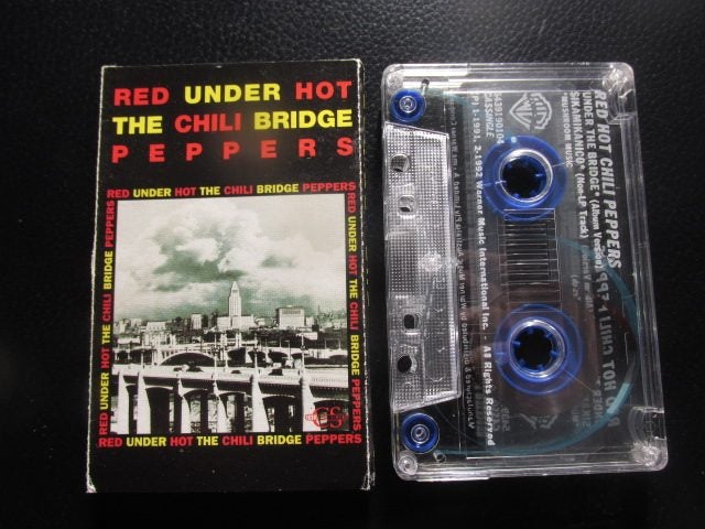 Red Hot Chili Peppers – Under The Bridge 1992 Carousel 1