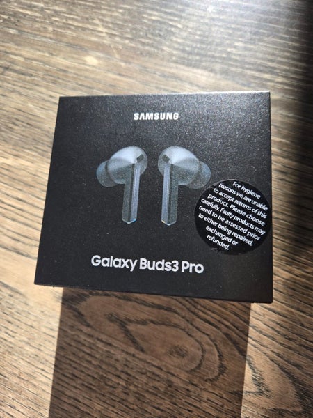 Samsung Galaxy buds 3 pro (brand new, sealed)636135159383071116