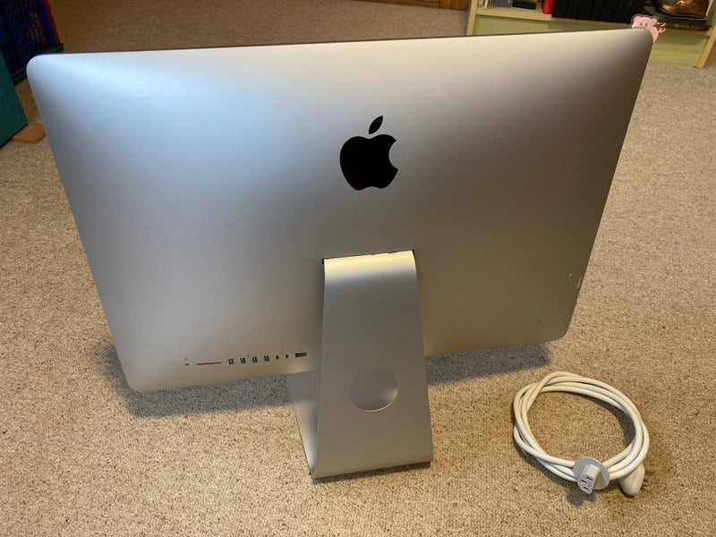 2019 iMAC Desktop 21.5 inch - 32GB & 1 TB SSD Carousel 2